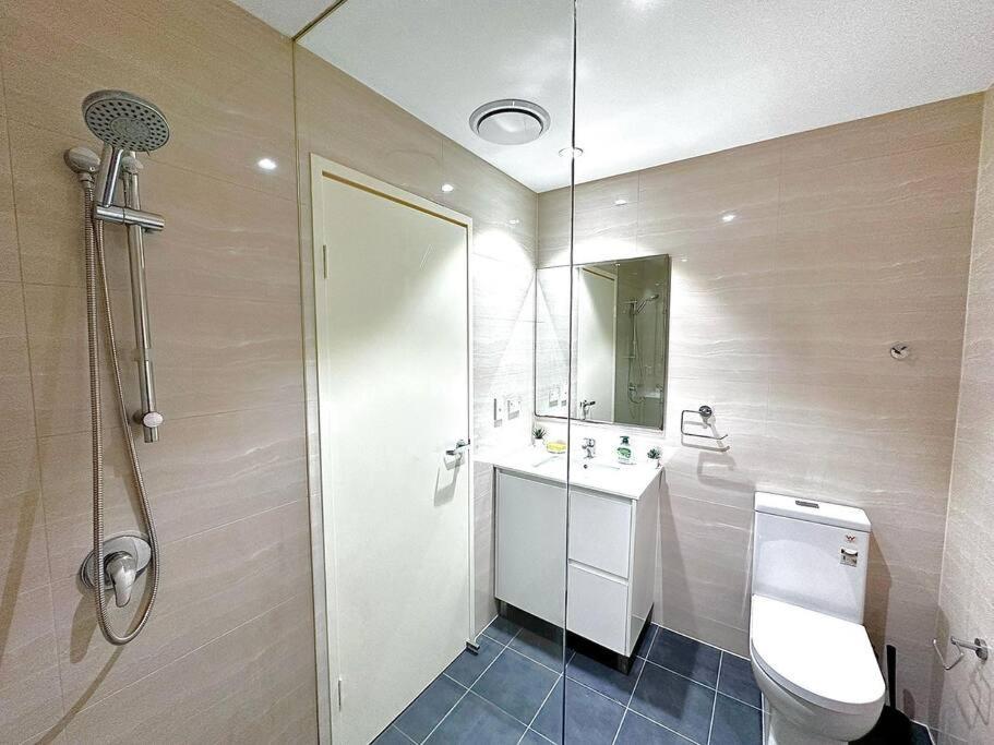Appartamento Cosy 2-bedroom Apartment, Homebush Nsw 2140 Sydney